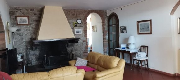 7 rooms House in Colle di Val d'Elsa, Italy No. 204052 9