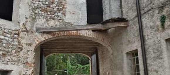 Studio in Udine, Italy No. 34094 11