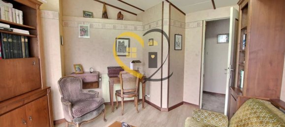 4 Schlafzimmer Haus in Vierzon, France, Nr. 64226 13