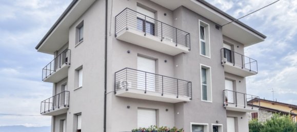 Квартира с 3 комнатами в Буссоленго, Италия № 344449 4