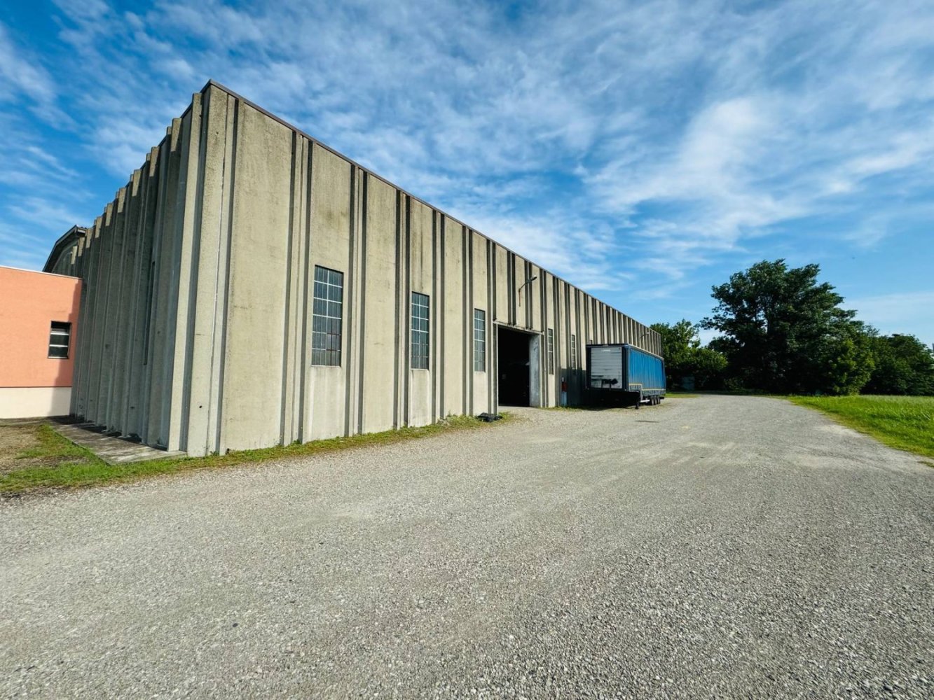 40000m² Land in Castel San Giovanni, Italy No. 115228