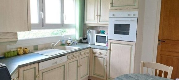 3 bedrooms House in Le Neubourg, France No. 359992 3