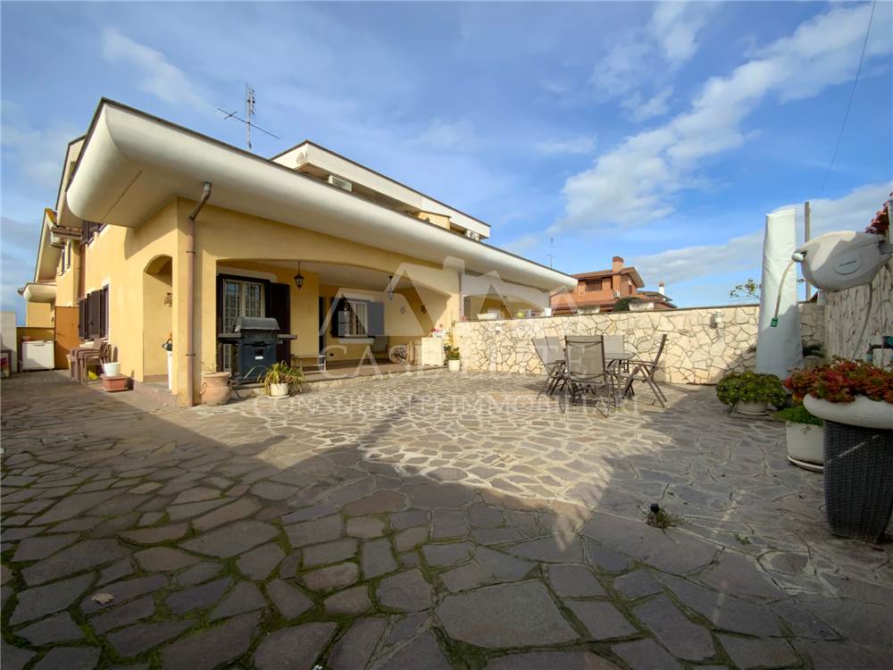 Villa T4 em Ardea, Italy N.º 58336