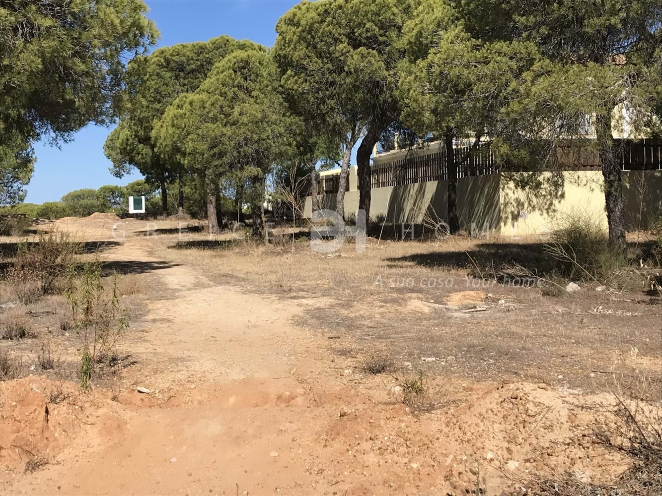  Land in Almancil, Portugal No. 107429