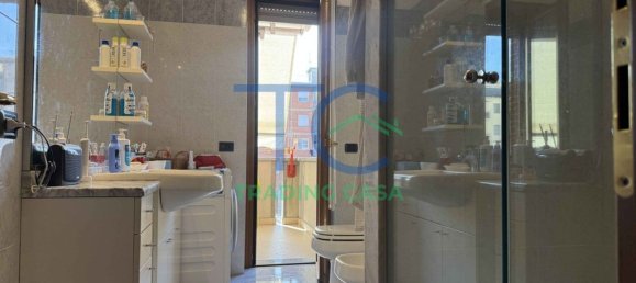 Apartamento de 4 dormitorios en Piacenza, Italy No. 340441 4