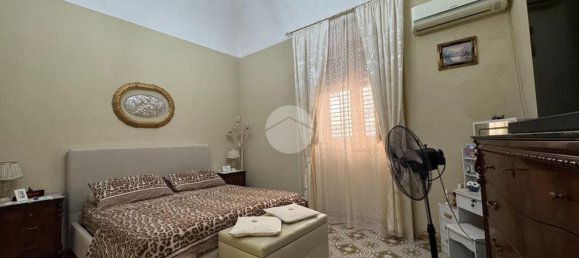 4 rooms Apartment in Palermo, Italy No. 279566 23