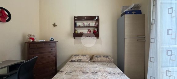 4 rooms Apartment in Palermo, Italy No. 279566 7