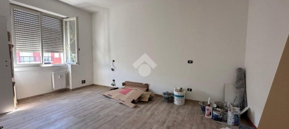 2 rooms Apartment in Milan, Italy No. 284684 3