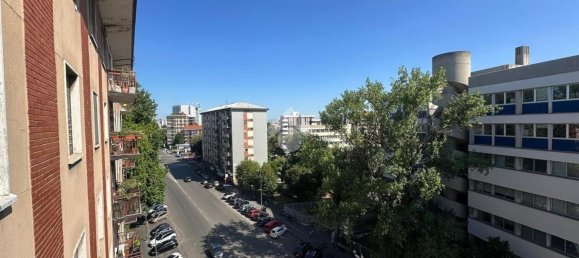 2 rooms Apartment in Milan, Italy No. 284684 14