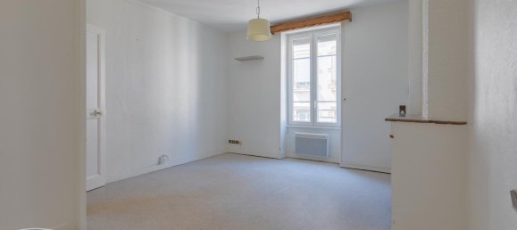Studio in Lyon, France No. 345778 3