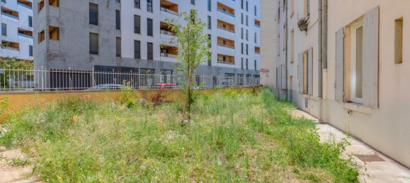 Studio in Lyon, France No. 345778 10