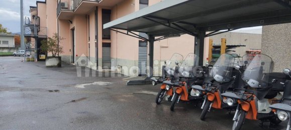 Склад 1030м² в Бергамо, Италия № 290974 2