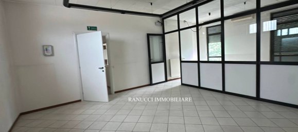 Склад 1030м² в Бергамо, Италия № 290974 10