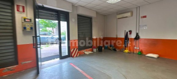 Склад 1030м² в Бергамо, Италия № 290974 16