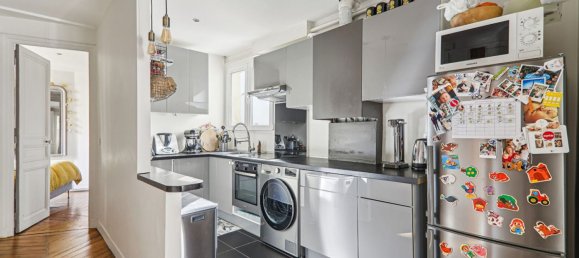 2 bedrooms Apartment in Paris, France No. 295006 3