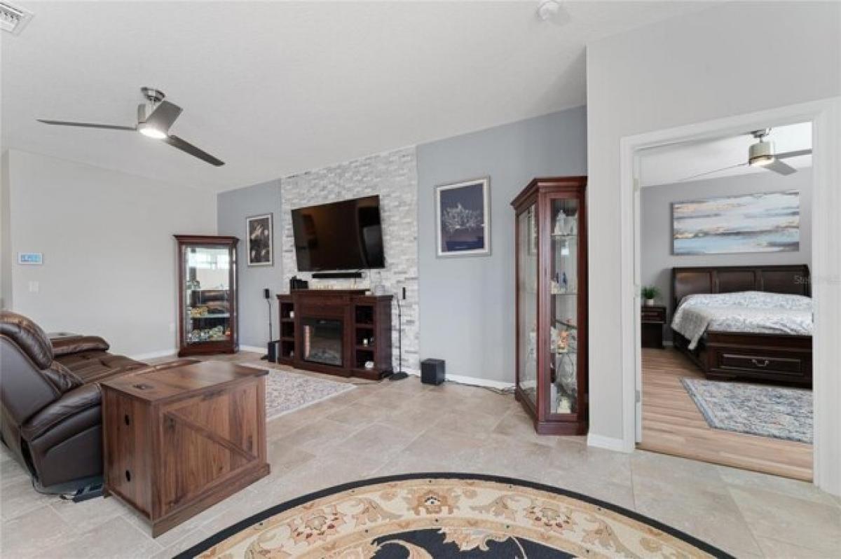 Дом с 4 спальнями в Киссимми, США № 376122