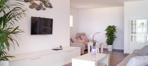 4 bedrooms Villa in Adeje, Spain No. 70673 16