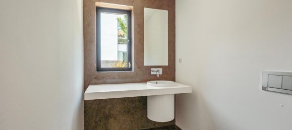 3 bedrooms Villa in Cascais, Portugal No. 118499 7