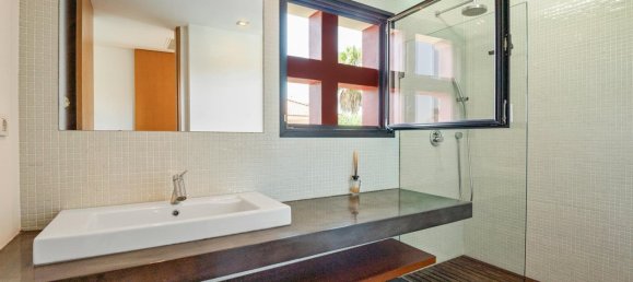 3 bedrooms Villa in Cascais, Portugal No. 118499 12