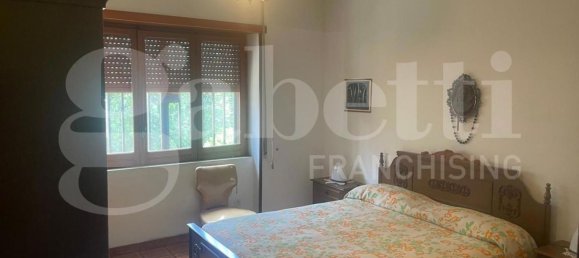 3 rooms Villa in Roccamonfina, Italy No. 300120 5