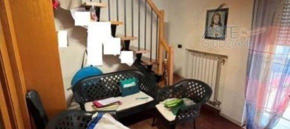 Квартира с 8 комнатами в Неаполь, Италия № 91292 2