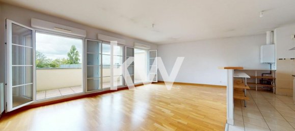 3 bedrooms Apartment in Reims, France No. 250748 2