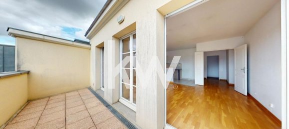 3 bedrooms Apartment in Reims, France No. 250748 5