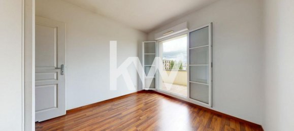 3 bedrooms Apartment in Reims, France No. 250748 11