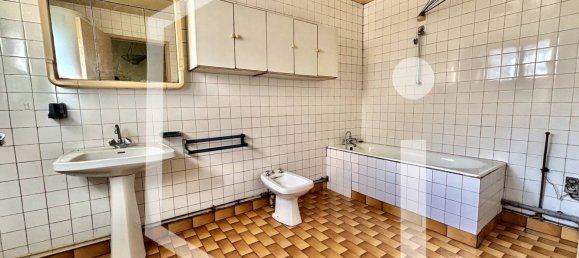 3 Schlafzimmer Haus in Sury-en-Vaux, France, Nr. 224172 4