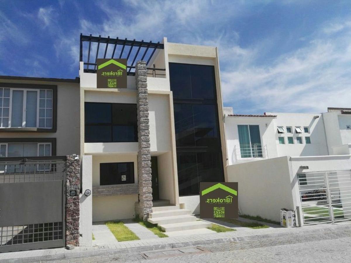 3 bedrooms House in Queretaro, Mexico No. 146122