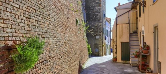 6 rooms House in Rosignano Marittimo, Italy No. 221463 27