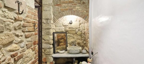 6 rooms House in Rosignano Marittimo, Italy No. 221463 7