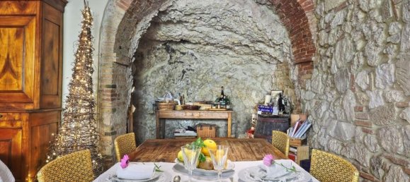 6 rooms House in Rosignano Marittimo, Italy No. 221463 13