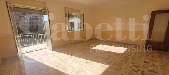 5-salle Appartement à Syracuse, Italy No. 243024 2