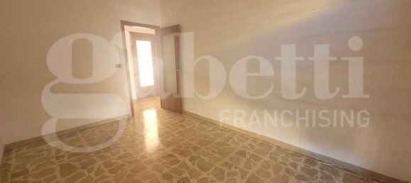 5-salle Appartement à Syracuse, Italy No. 243024 10