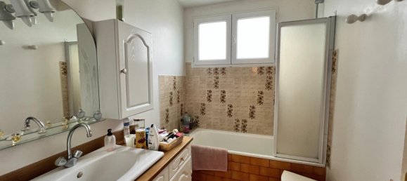 3 bedrooms House in Crepy-en-Valois, France No. 223389 8