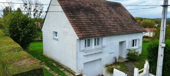 3 bedrooms House in Crepy-en-Valois, France No. 223389 2
