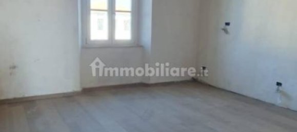3 Schlafzimmer Wohnung in Capannori, Italy, Nr. 42708 8
