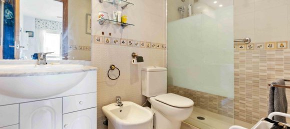 3 bedrooms Apartment in Alicante, Spain No. 7608 21
