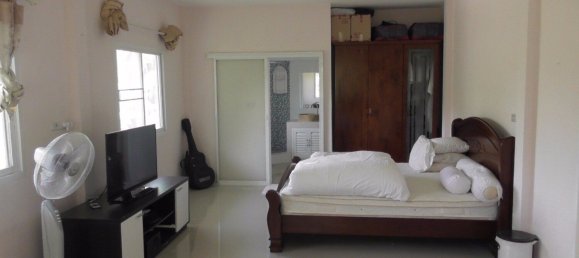 5 bedrooms Villa in Phuket, Thailand No. 10983 8