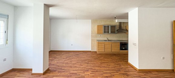 4 bedrooms Apartment in Almeria, Spain No. 157860 9