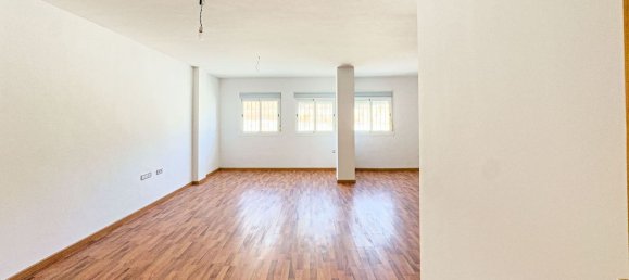 4 bedrooms Apartment in Almeria, Spain No. 157860 8