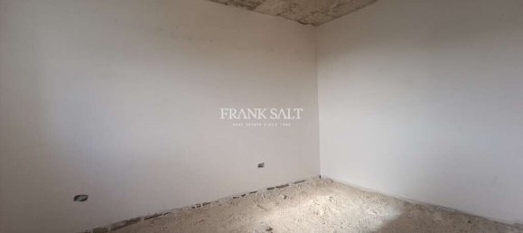 2 bedrooms Apartment in Pieta, Malta No. 2093 10