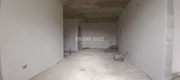 2 bedrooms Apartment in Pieta, Malta No. 2093 4