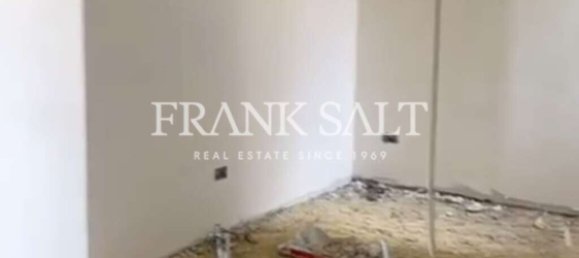 2 bedrooms Apartment in Pieta, Malta No. 2093 5