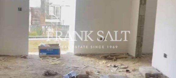 2 bedrooms Apartment in Pieta, Malta No. 2093 6