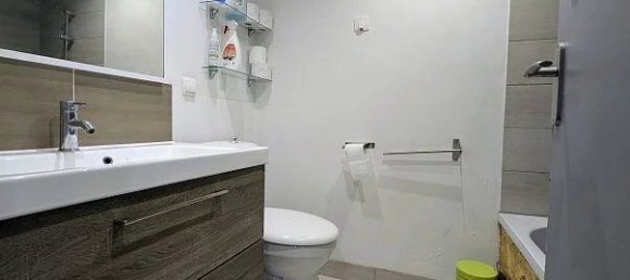 3 bedrooms House in Istres, France No. 319940 8