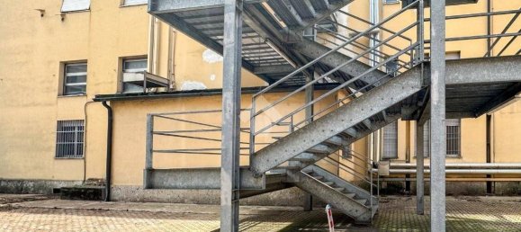 Propiedad comercial de 5 habitaciónes en Cremona, Italy No. 106526 12