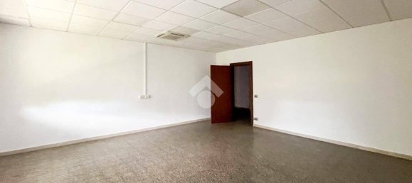 Propiedad comercial de 5 habitaciónes en Cremona, Italy No. 106526 20