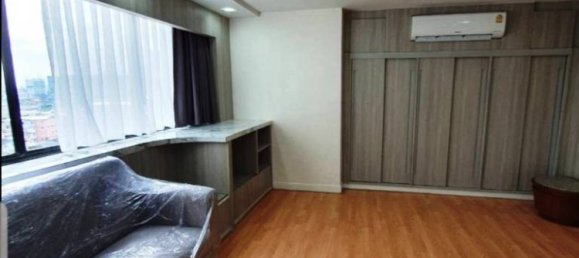 3 bedrooms Condo in Bangkok, Thailand No. 7219 3
